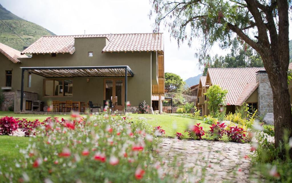 Del Valle Sagrado